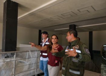 Mara Lezama recorre obras del tramo 7 del Tren Maya