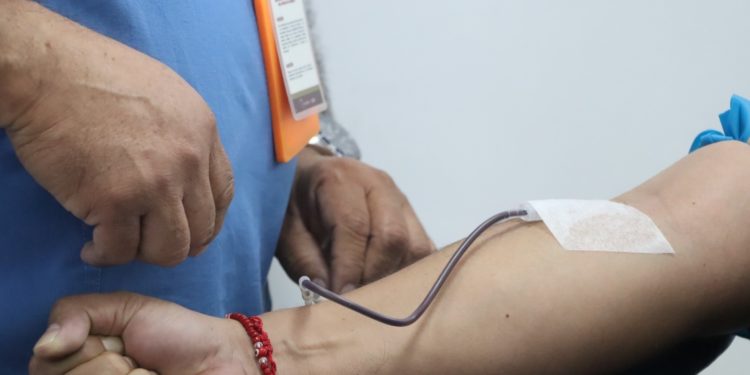 Convoca ISSET a donadores altruistas a donar sangre