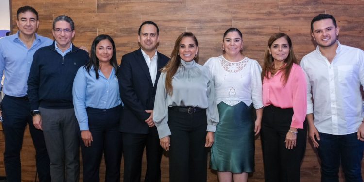 Mara Lezama recibe propuesta para impulsar proyecto para atender a personas con discapacidad