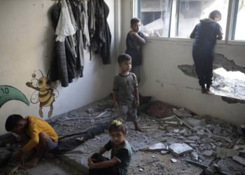 Tragedia en Gaza: Bombardeo israelí deja al menos 25 muertos y 50 heridos en campamentos de desplazados
