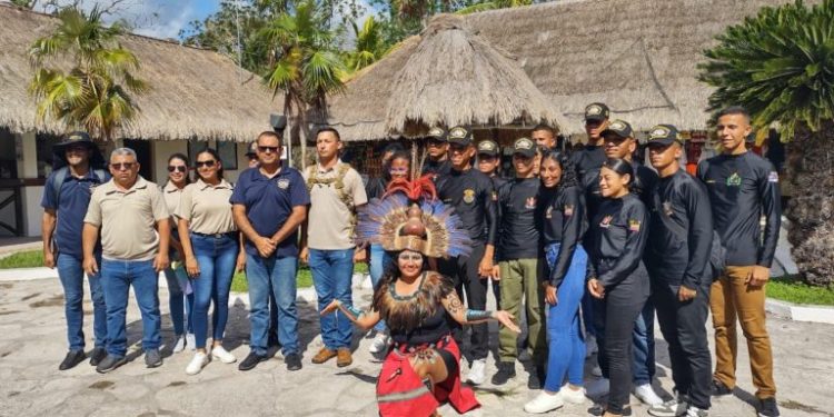 La Fundación de Parques y Museos recibió a la tripulación del Buque Escuela venezolano “Simón Bolivar”