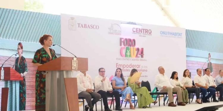 Foro CAU 2024: Gobernador Merino resalta empoderamiento ciudadano en desarrollo urbano de Centro