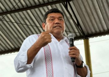 Gobernador electo Javier May anuncia nombramiento de maestra como próxima titular de la Setab