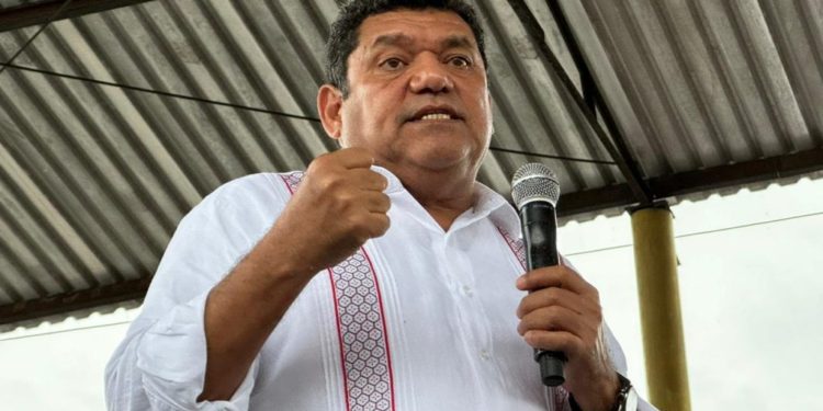 Gobernador electo Javier May anuncia nombramiento de maestra como próxima titular de la Setab