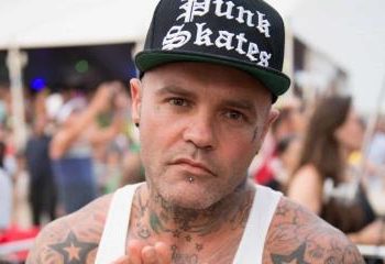 Fallece Shifty Shellshock, líder de la banda Crazy Town a los 49 años