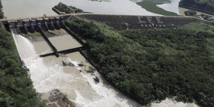 CFE autoriza extracción de la Presa Peñitas a 800 m³/s