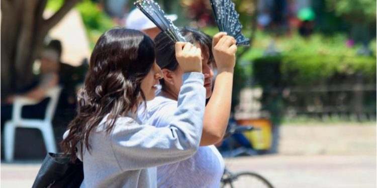 Confirma Secretaría de Salud 11 defunciones por golpe de calor en Tabasco