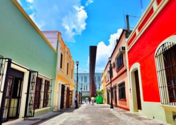 Concluye exitosamente la intervención con pintura de fachadas en el Barrio Mágico de la Zona Luz de Villahermosa