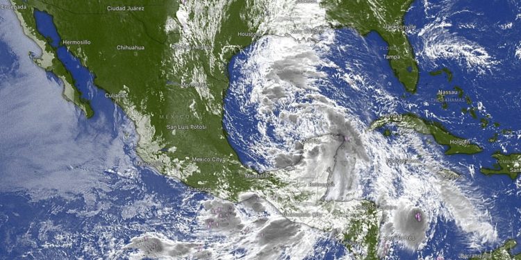 Posible ciclón tropical uno provocará fuertes lluvias al norte de Tabasco