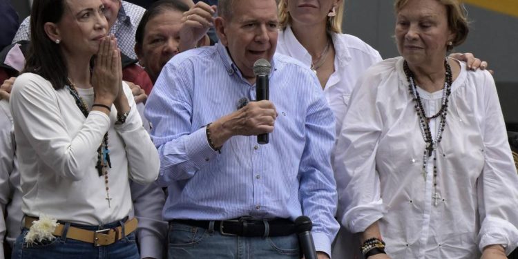 González Urrutia asegura haber recibido más de ocho millones de votos en las presidenciales