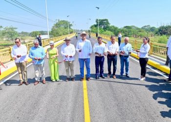 Con carreteras y techumbres, transformamos infraestructura de Jalapa, subraya Carlos Merino