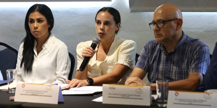 Trabaja Ana Paty Peralta por un desarrollo sostenido para los cancunenses