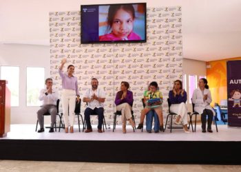 Celebra Ana Paty Peralta reinauguración de la tercera clínica de discapacidad y autismo del CRIT en QROO
