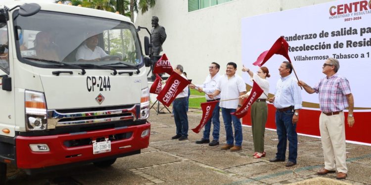 Adquiere Centro 13 camiones para fortalecer el servicio de recolección de residuos sólidos
