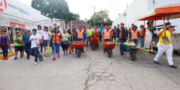 Realizan jornada integral de limpieza en la colonia José Ma. Pino Suárez
