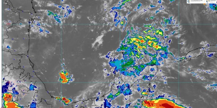Prevén cielo nublado con lluvias puntuales en Quintana Roo