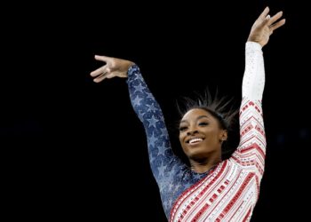Simone Biles se lleva la medalla de oro en Juegos Olímpicos de París