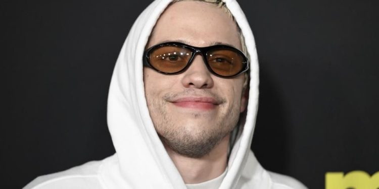 Pete Davidson, exconductor es ingresado a rehabilitación por problemas de salud mental