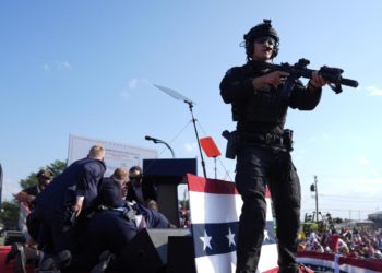 Detalles emergen sobre el atentado contra Trump: Policía local enfrentó al tirador