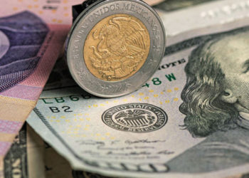 El precio del dólar hoy 12 de julio de 2024 arranca en 17.73