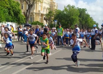 Más de 2 mil personas asisten en la novena jornada atlética D.A.R.E