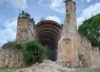 Iglesia de Tihosuco sufre daños estructurales tras fuertes lluvias