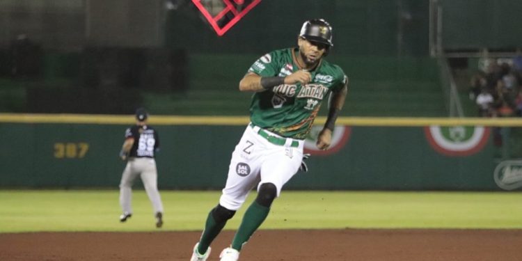 Los Leones de Yucatán anunciaron el regreso a la cueva del jardinero venezolano, José “Cafecito”Martínez
