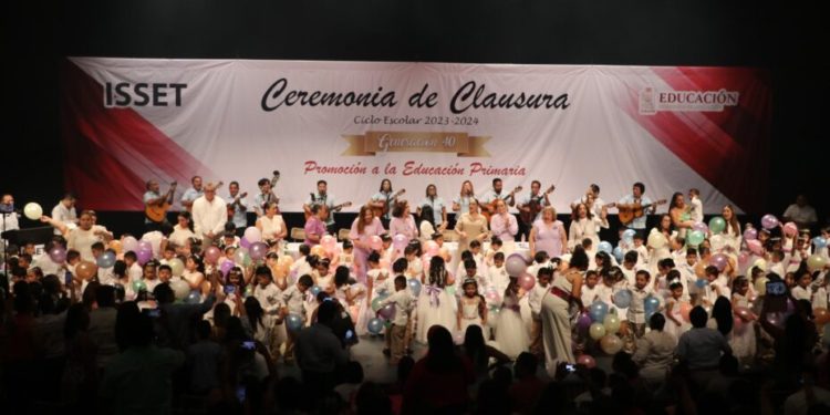 Clausura ISSET generación 40 de los CAI ciclo escolar 2023-2024