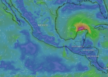 ‘Beryl’ se degrada a tormenta tropical sobre Yucatán