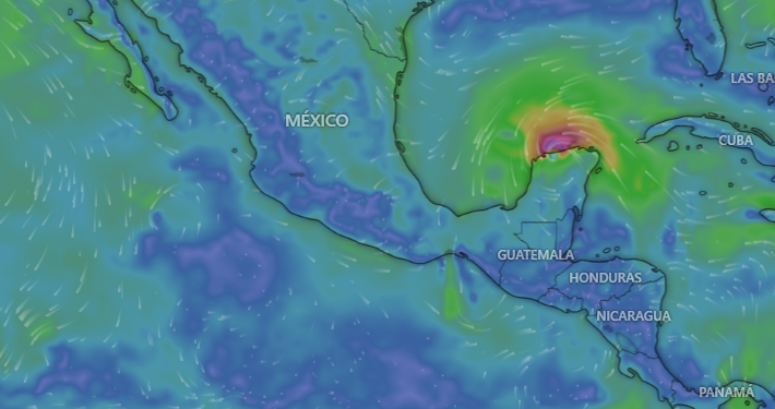 ‘Beryl’ se degrada a tormenta tropical sobre Yucatán