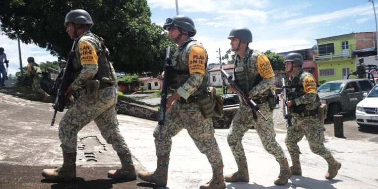 Más de dos mil 528 militares son desplegados para mantener la seguridad ante huracán Beryl en Quintana Roo