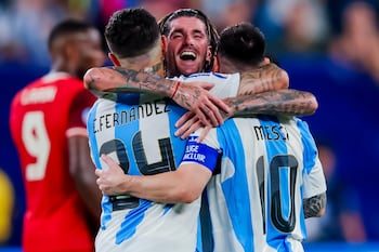 Argentina pasa a la final de Copa América al vencer 2-0 a Canadá