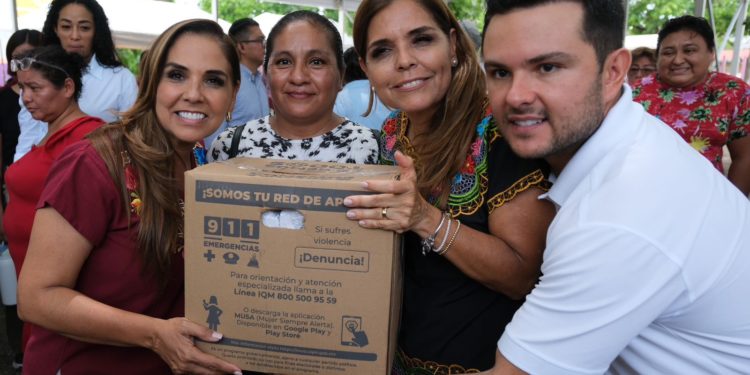 Supervisa Mara Lezama entrega de apoyos “Comemos Tod@s” en la región 247 de Cancún