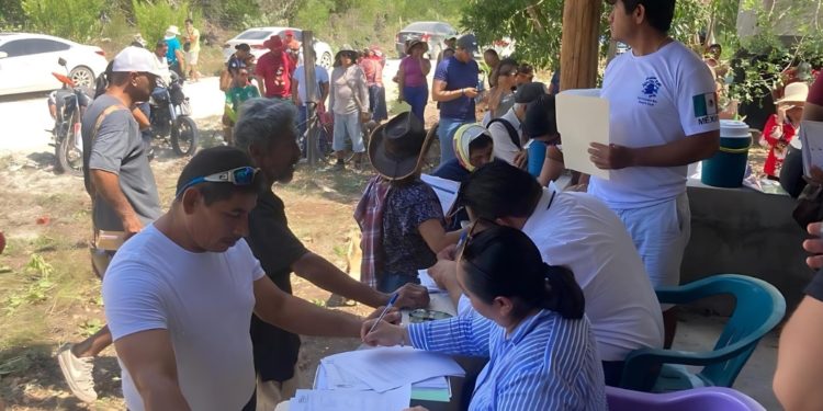 AGEPRO avanza en la regularización de asentamientos irregulares en Mahahual