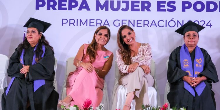 Celebra Mara Lezama primera generación de graduadas de Prepa “Mujer Es Poder” para su empoderamiento