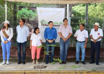 Realizan campaña de reforestación ‘Salvemos nuestro planeta’ en Cunduacán