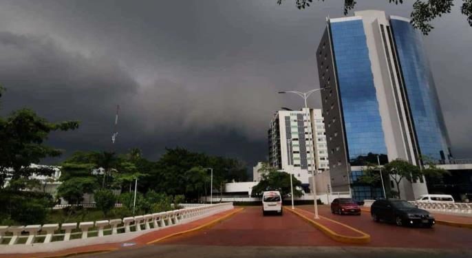 «Hay que estar alertas» recomienda Centro ante pronósticos de lluvias por Beryl