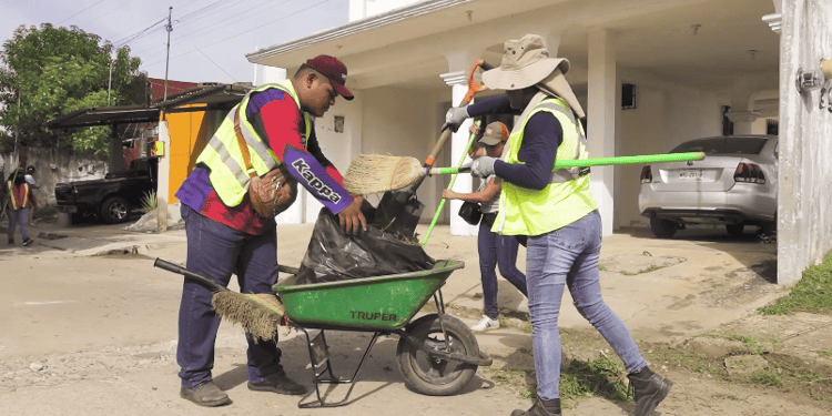 Retiran 55 toneladas de basura de 8 localidades con Programa de Limpieza en Centro
