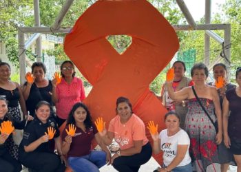 Con trabajo de territorio por todo Quintana Roo el IQM conmemora el Día Naranja