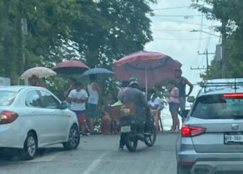 Protestan en Sabina por falta de agua y luz