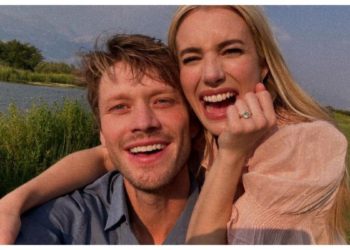 Emma Roberts y su pareja anuncia su compromiso tras dos años de noviazgo