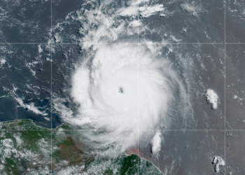Huracán Beryl toca tierra en isla caribeña en categoría 4, «extremadamente peligroso»