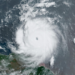 Huracán Beryl toca tierra en isla caribeña en categoría 4, «extremadamente peligroso»
