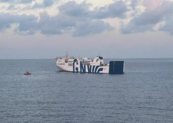 Se incendia Ferry con 411 personas a bordo durante la ruta Valencia y Palma