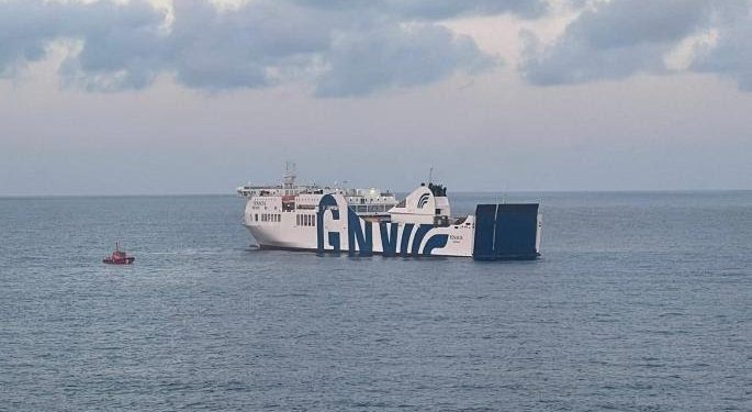 Se incendia Ferry con 411 personas a bordo durante la ruta Valencia y Palma