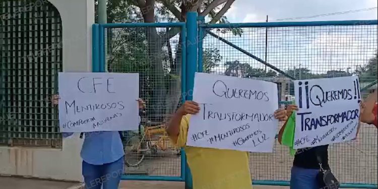 Habitantes de Tierra Colorada exigen transformador en oficinas de la CFE