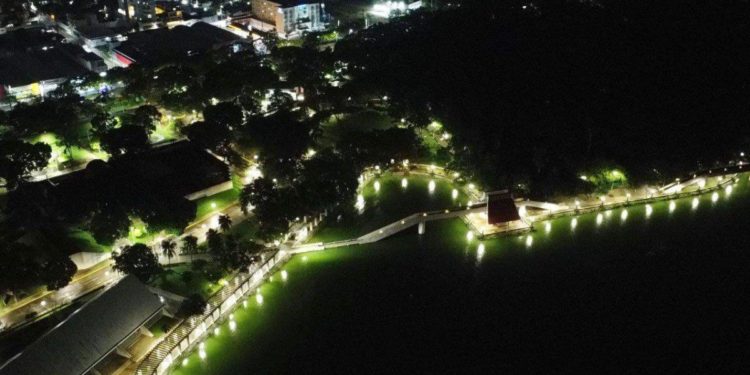 Ayuntamiento de Centro mejora la iluminación en el Parque Tomás Garrido y zonas circundantes