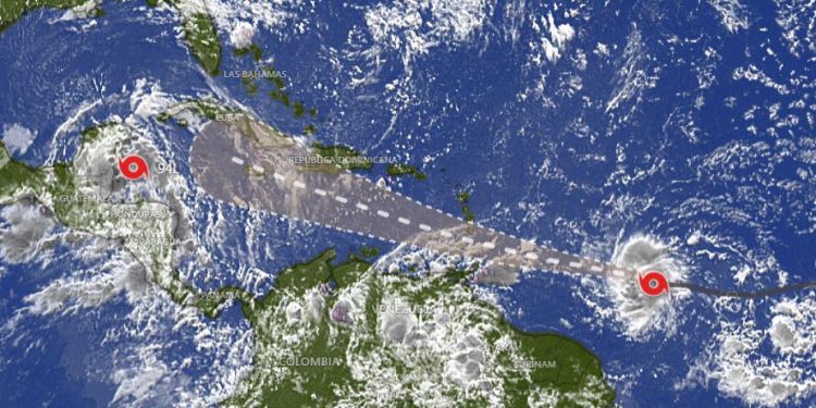 Así se ve desde el espacio el avance del Huracán «Beryl»