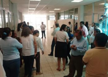 Rector de la UPCH declara imposibilidad de pagar bono a administrativos