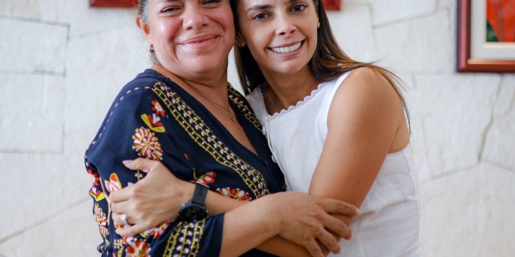 Ana Paty Peralta escucha a cancunenses en jornada «en Cancún nos une»